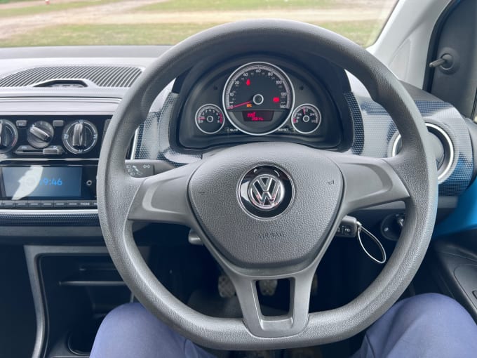 2025 Volkswagen Move Up