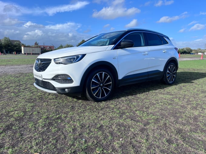 2025 Vauxhall Grandland X
