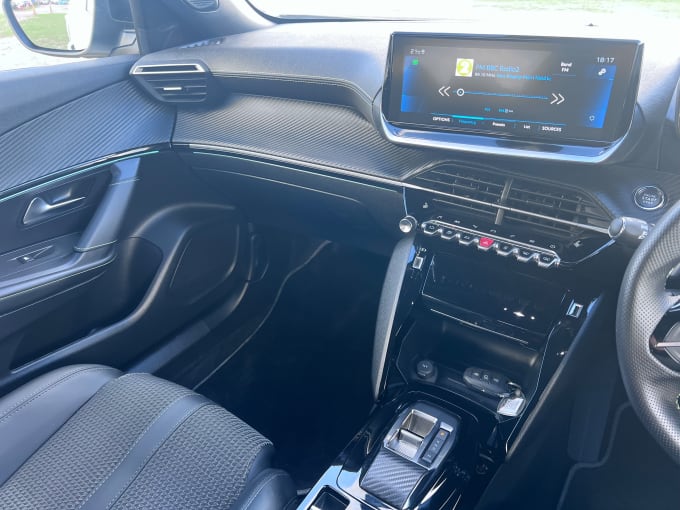 2025 Peugeot 2008