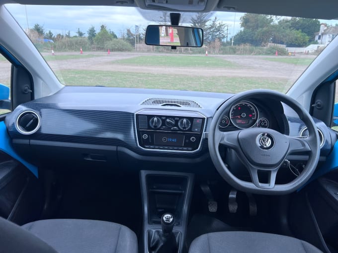 2025 Volkswagen Move Up