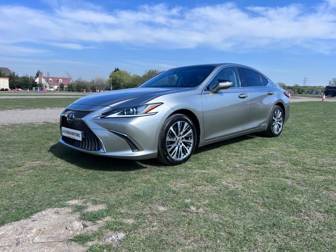 2025 Lexus Es 300h