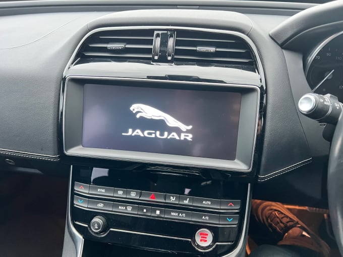 2018 Jaguar Xe