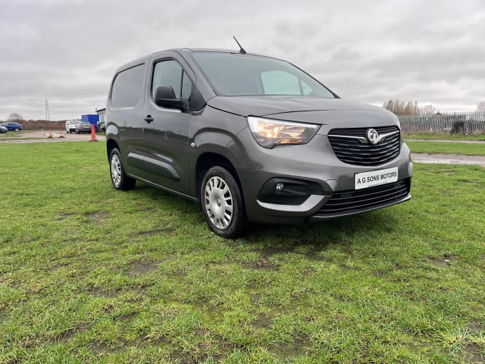 2025 Vauxhall Combo