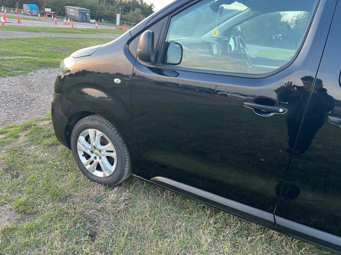 2021 Vauxhall Vivaro