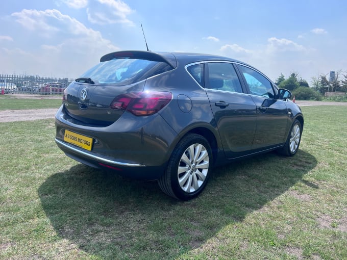 2025 Vauxhall Astra