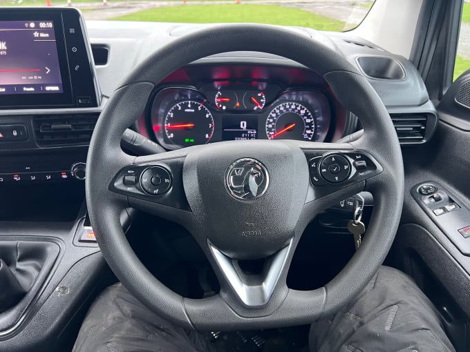 2025 Vauxhall Combo