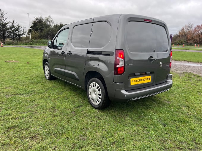 2025 Vauxhall Combo