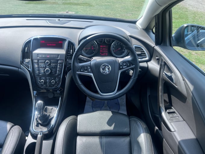 2025 Vauxhall Astra