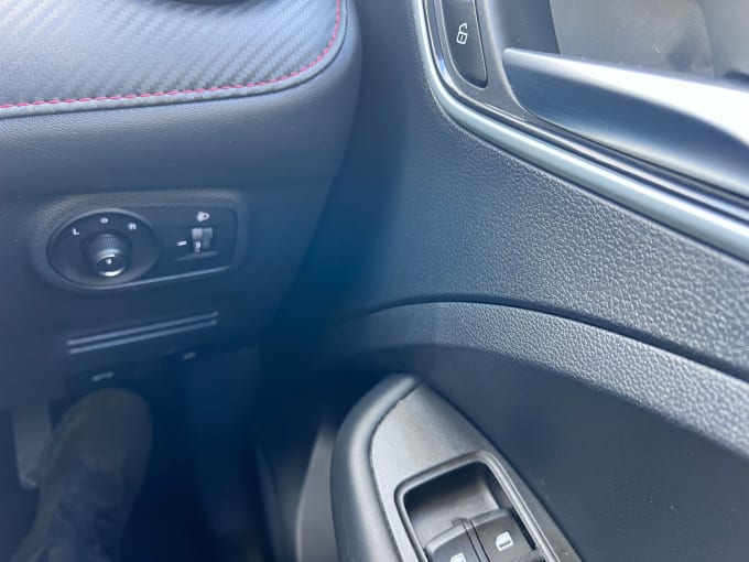 2025 Mg Zs