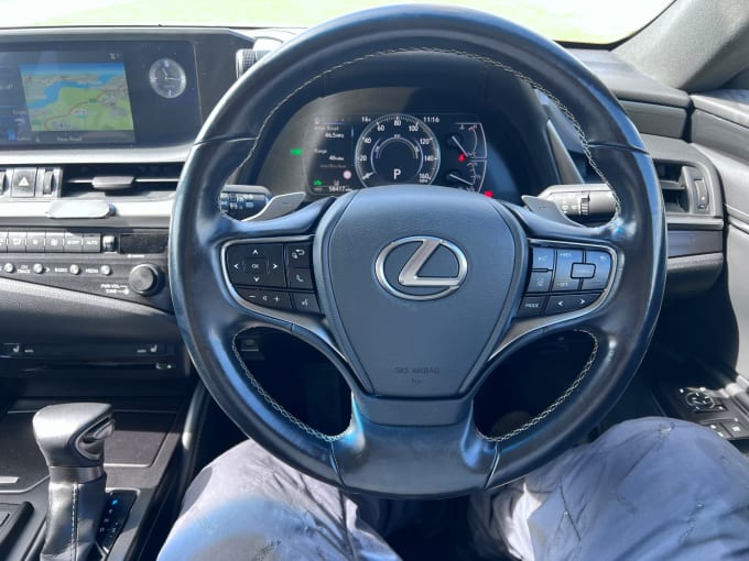 2025 Lexus Es 300h