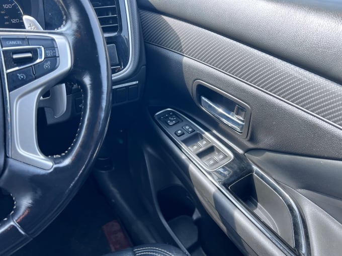 2025 Mitsubishi Outlander