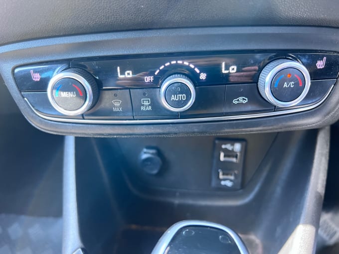 2025 Vauxhall Crossland X