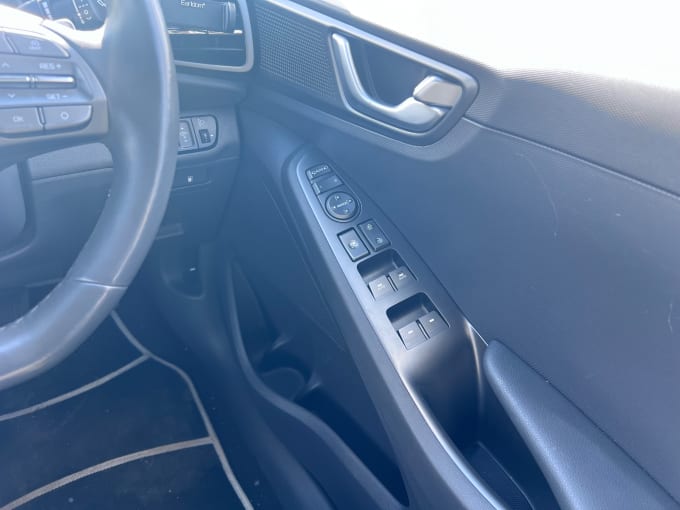 2025 Hyundai Ioniq