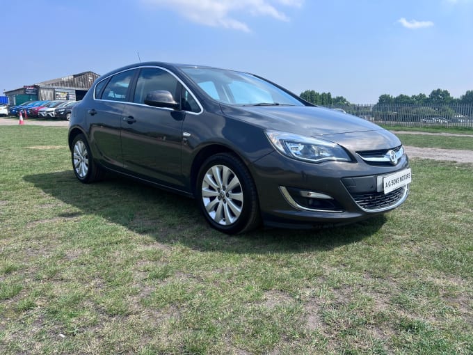 2025 Vauxhall Astra