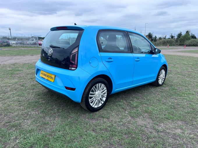 2025 Volkswagen Move Up