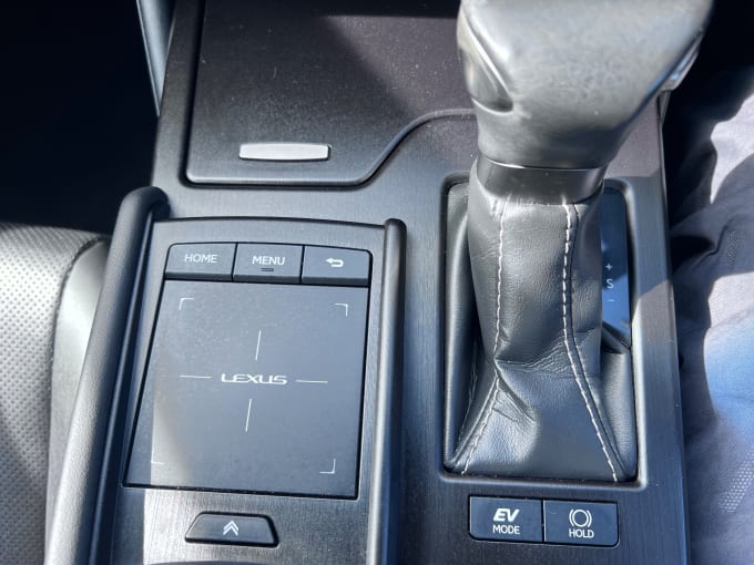2025 Lexus Es 300h