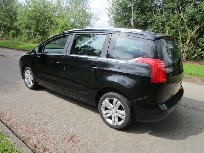 2014 Peugeot 5008