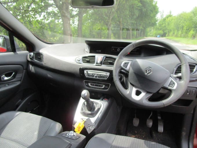 2011 Renault Scenic