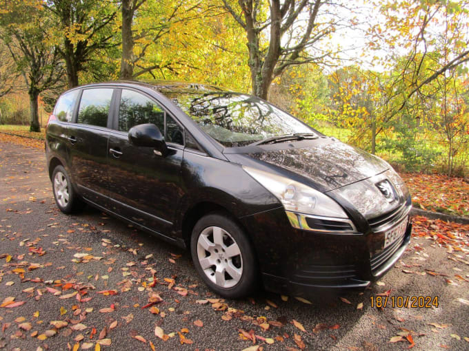 2013 Peugeot 5008