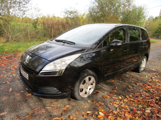 2013 Peugeot 5008