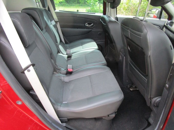 2011 Renault Scenic