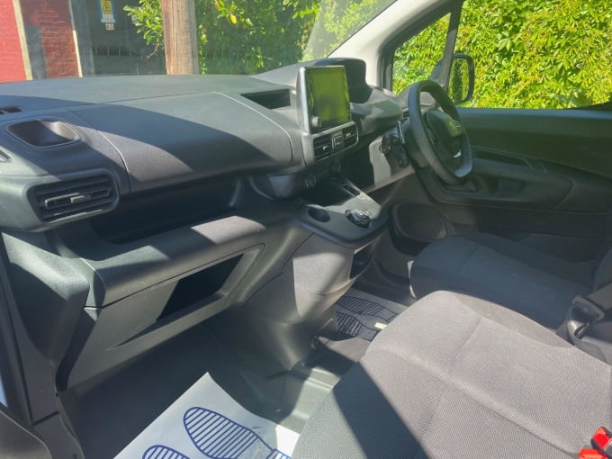 2021 Peugeot Partner