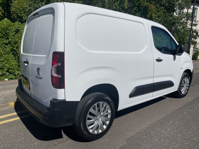 2021 Peugeot Partner