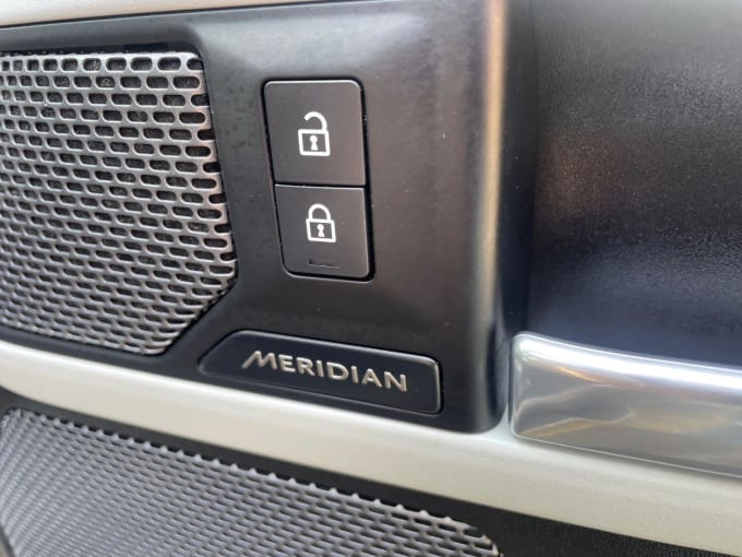 2022 Land Rover Defender 110