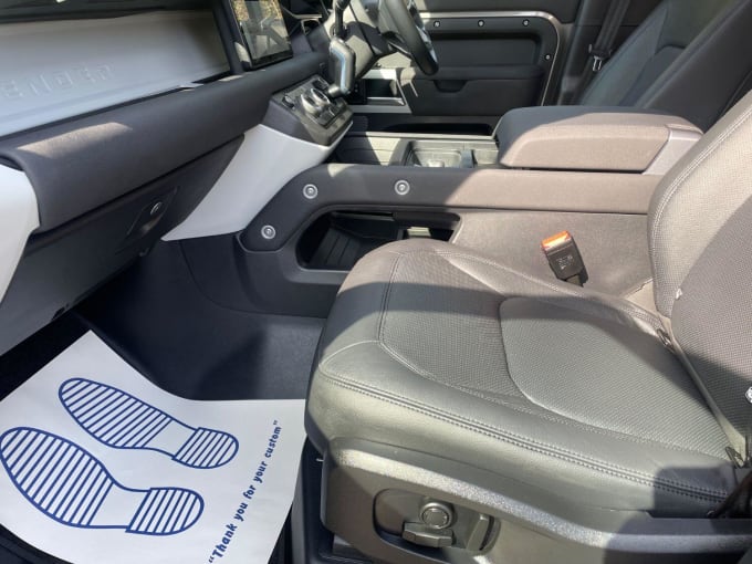 2022 Land Rover Defender 110