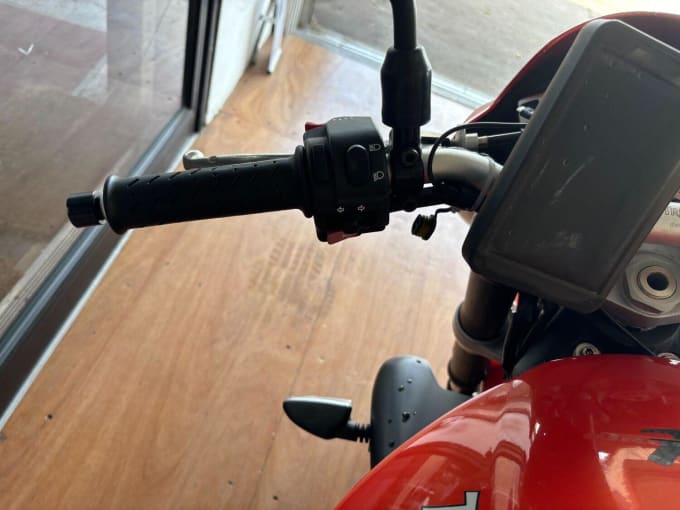 2009 Triumph Street Triple 675