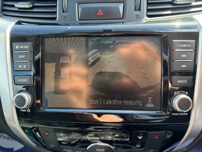 2025 Nissan Navara
