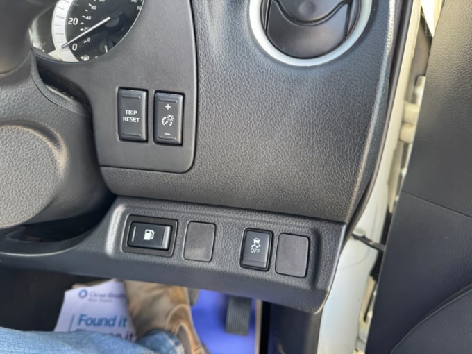 2025 Nissan Navara