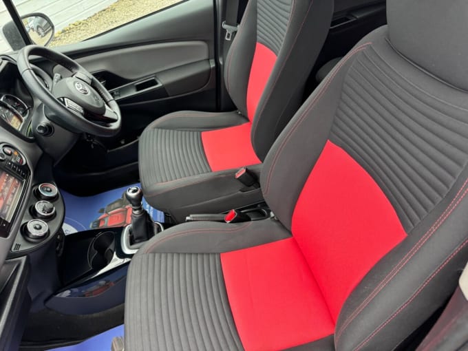 2025 Toyota Yaris