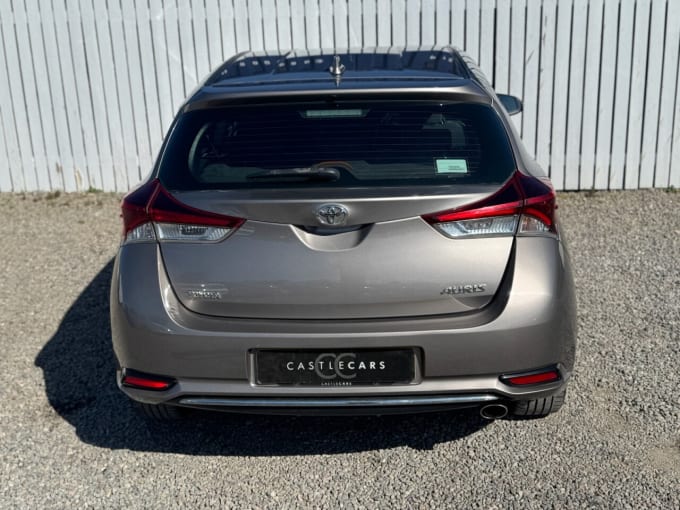 2025 Toyota Auris