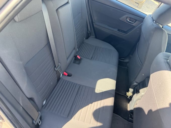 2025 Toyota Auris