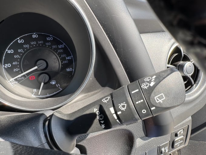 2025 Toyota Auris