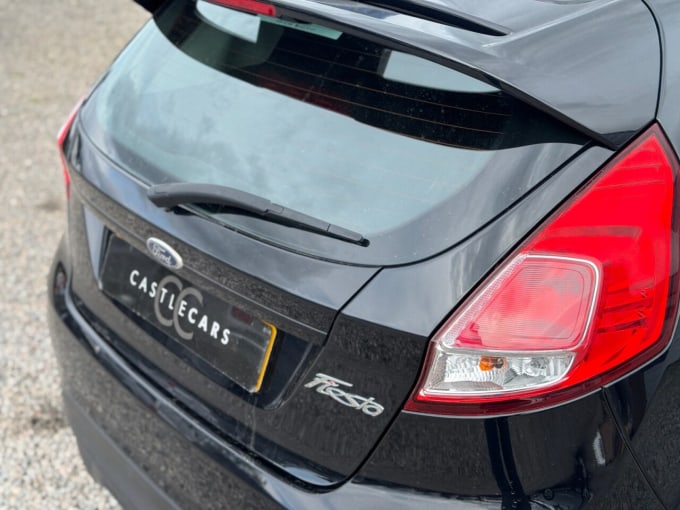 2025 Ford Fiesta Van