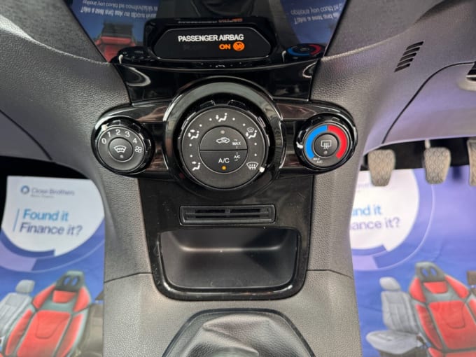 2025 Ford Fiesta Van