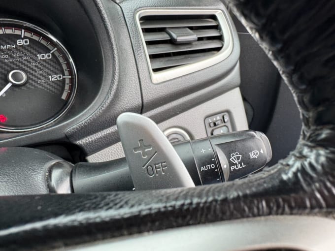 2025 Mitsubishi L200