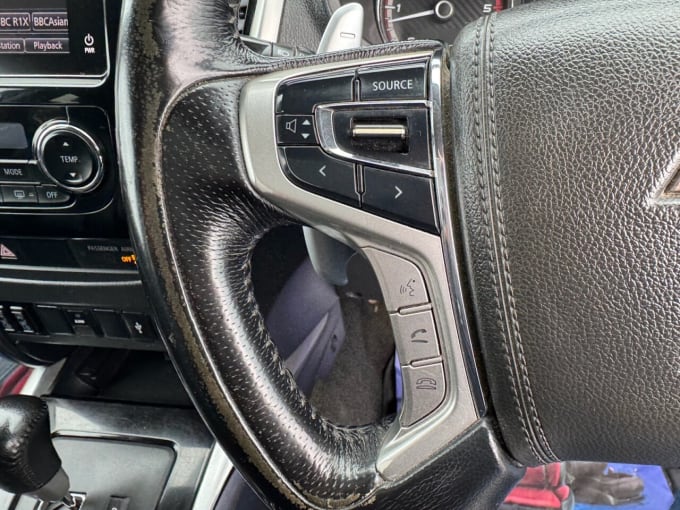 2025 Mitsubishi L200