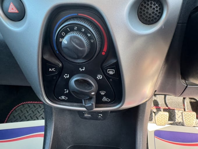 2025 Peugeot 108