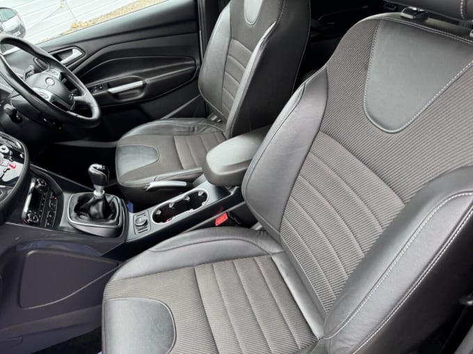 2025 Ford Kuga