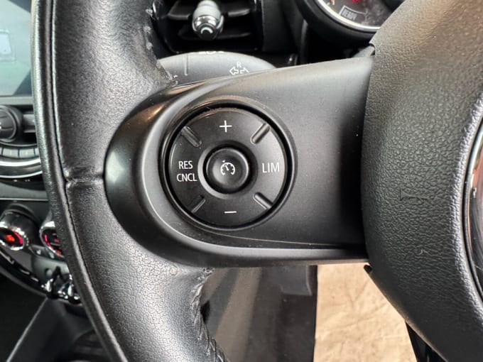 2025 Mini Clubman