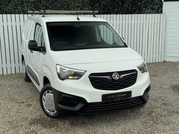 2025 Vauxhall Combo