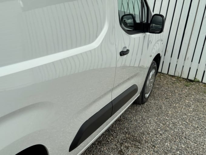 2025 Vauxhall Combo