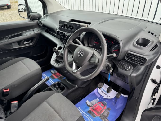 2025 Vauxhall Combo