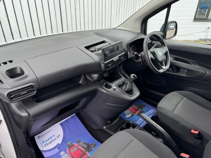 2025 Vauxhall Combo