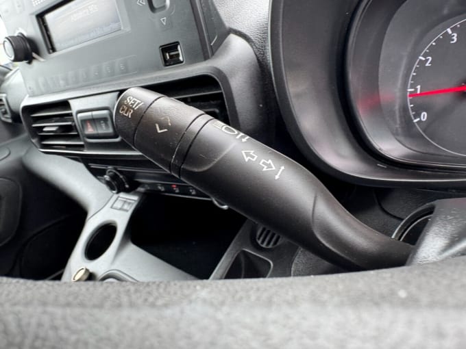 2025 Vauxhall Combo