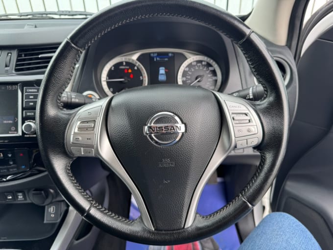 2025 Nissan Navara