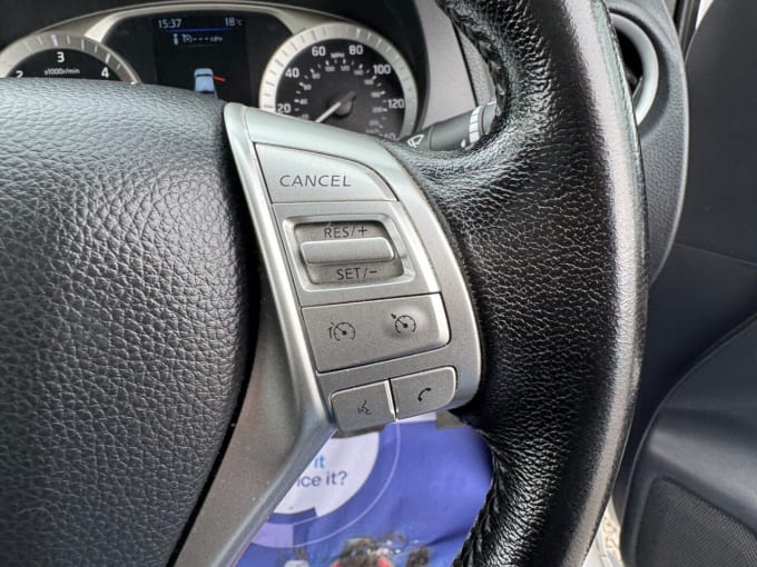 2025 Nissan Navara